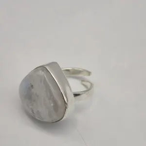 Rainbow Moonstone Adjustable Ring – Silver Plated Cabochon Iridescent Healing Crystal Jewelry