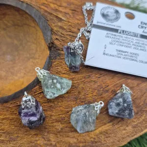 Αξεσουάρ από ακατέργαστο φυσικό φθορίτη από ατσάλι Θεραπευτικές κρυστάλλινες πέτρες Αξεσουάρ Zodiac Mineral Stone