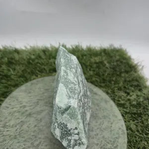 Raw Green Aventurine Crystal: Luck Stone, Heart Chakra Healing ( 397gr)