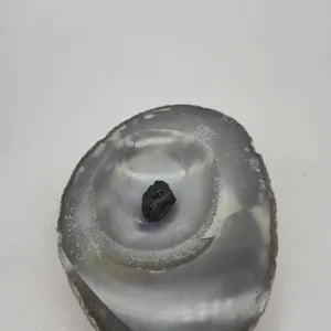 Natural Gray Agate Ashtray 449 gr – Crystal Smoking Decor