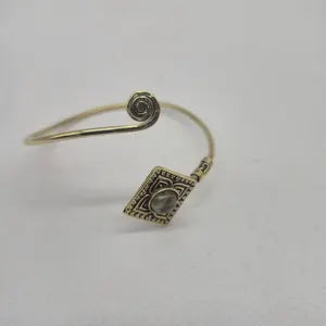 Labradorite Brass Adjustable Bracelet – Handmade Gemstone Jewelry for Women