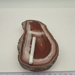 Natural Brown Agate Ashtray with Quartz - 471 gr