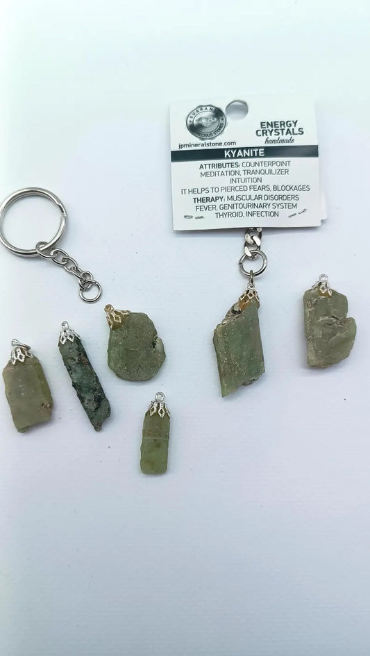 Raw Green Kyanite Keychain – Natural Green Crystal Gemstone Accessory