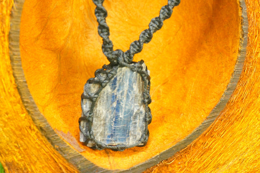 Natural Kyanite Rough Blue Blade Makrame Crystal Necklace Mineral Healing Wrapped Stone