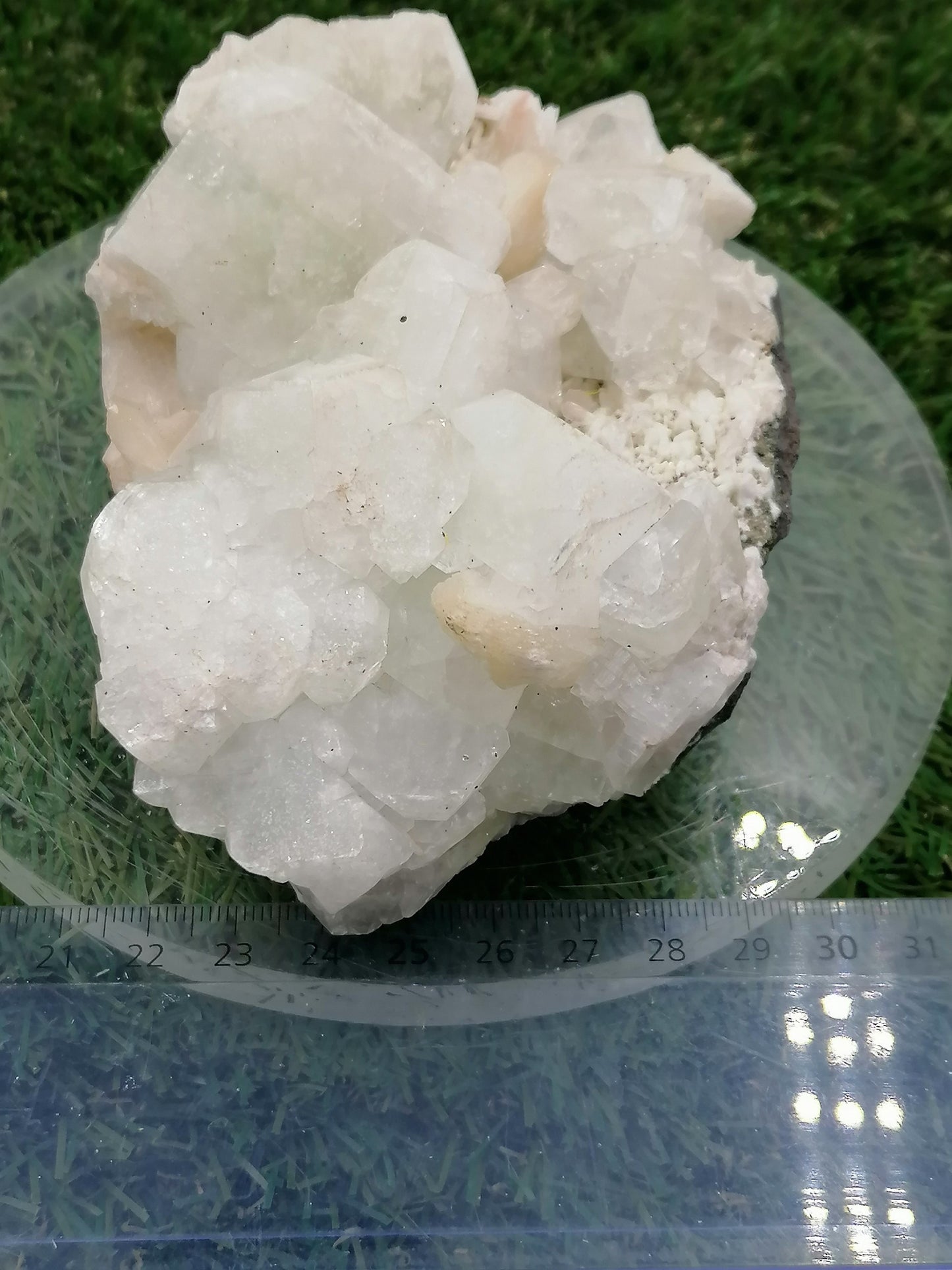 Apophyllite cubes // Home Decor and Healing