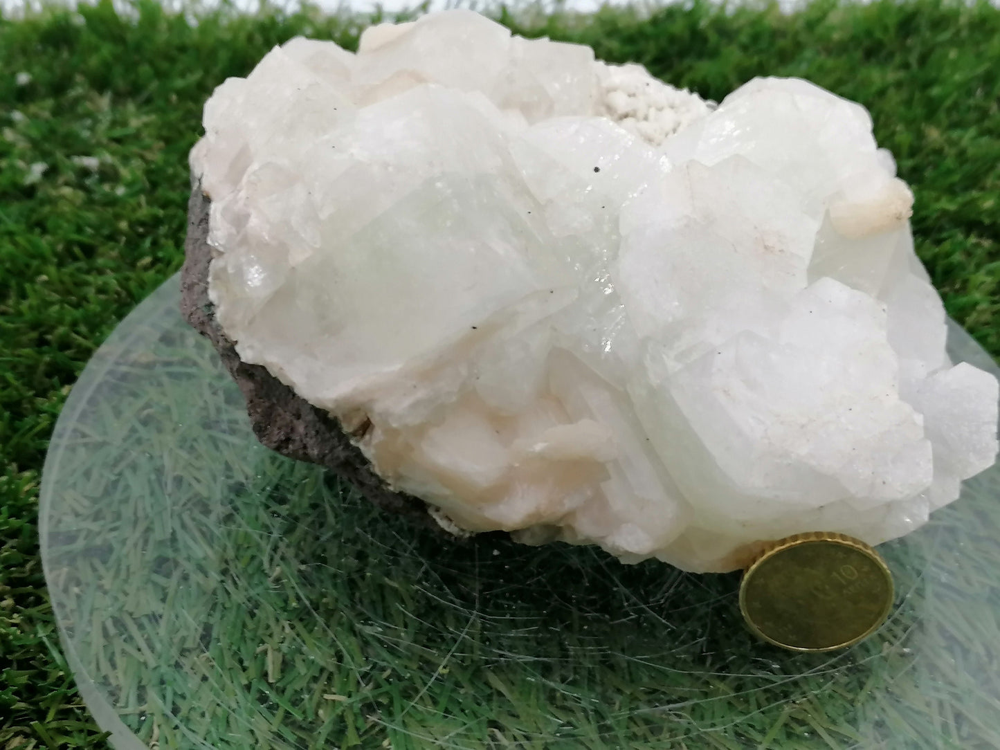 Apophyllite cubes // Home Decor and Healing