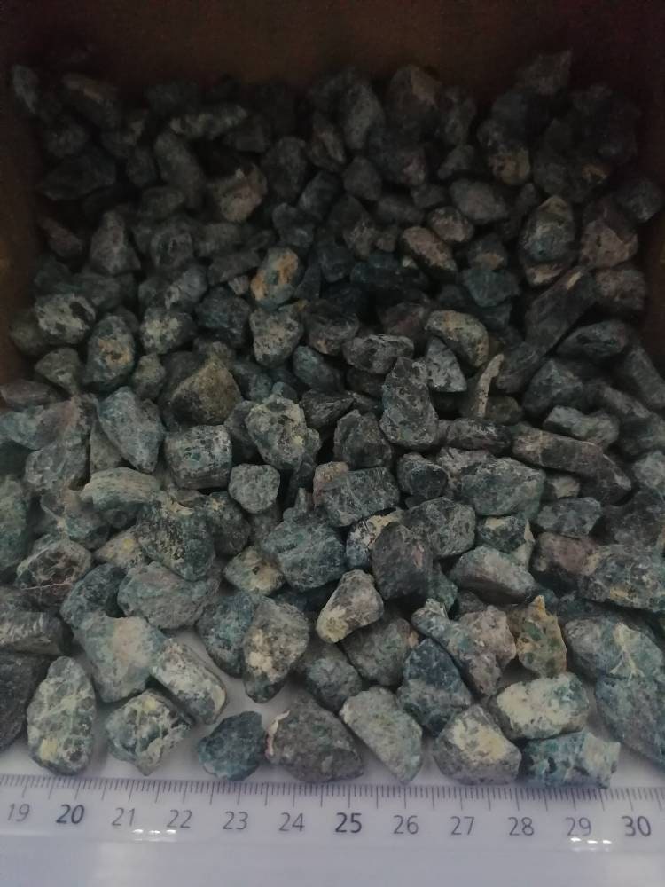 Apatite Crystal Chips, Tumbled Healing Gemstone, New Age Rough Semi-Precious Rocks