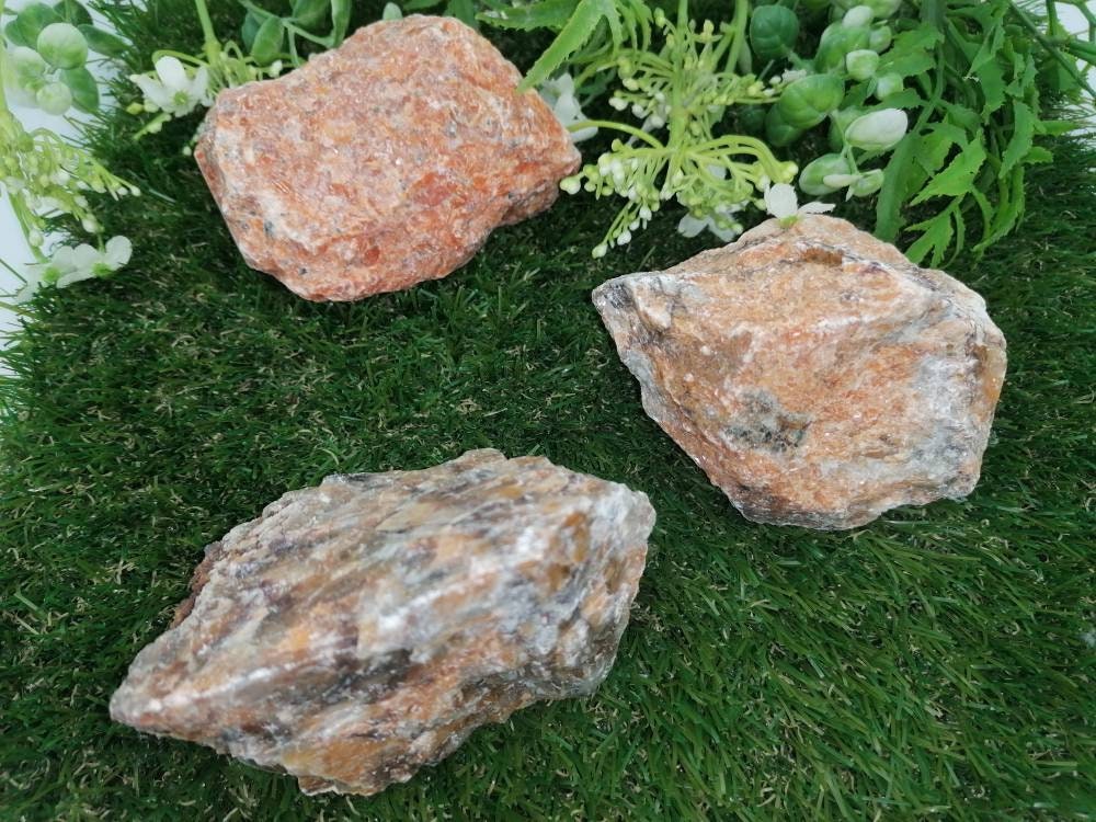 Natural Crystal Apatite Collection Speciment Healing Stone Birtsthone Crystal Protection Decoration Mineral