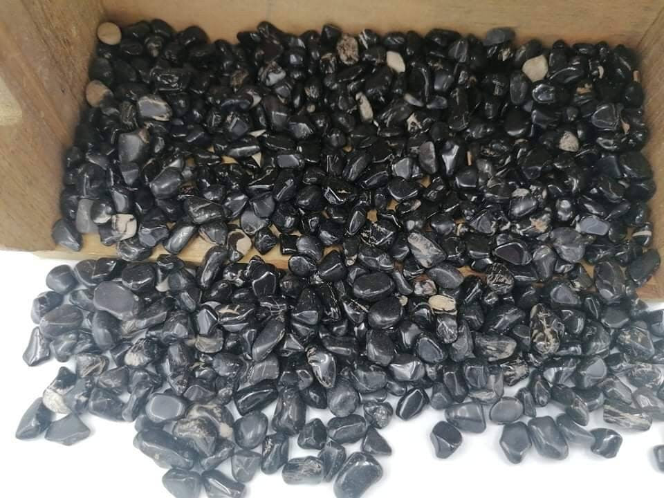 Τσιπς κρυστάλλου μαύρης τουρμαλίνης, πολύτιμος λίθος που έχει υποστεί θεραπεία, ημιπολύτιμοι βράχοι New Age