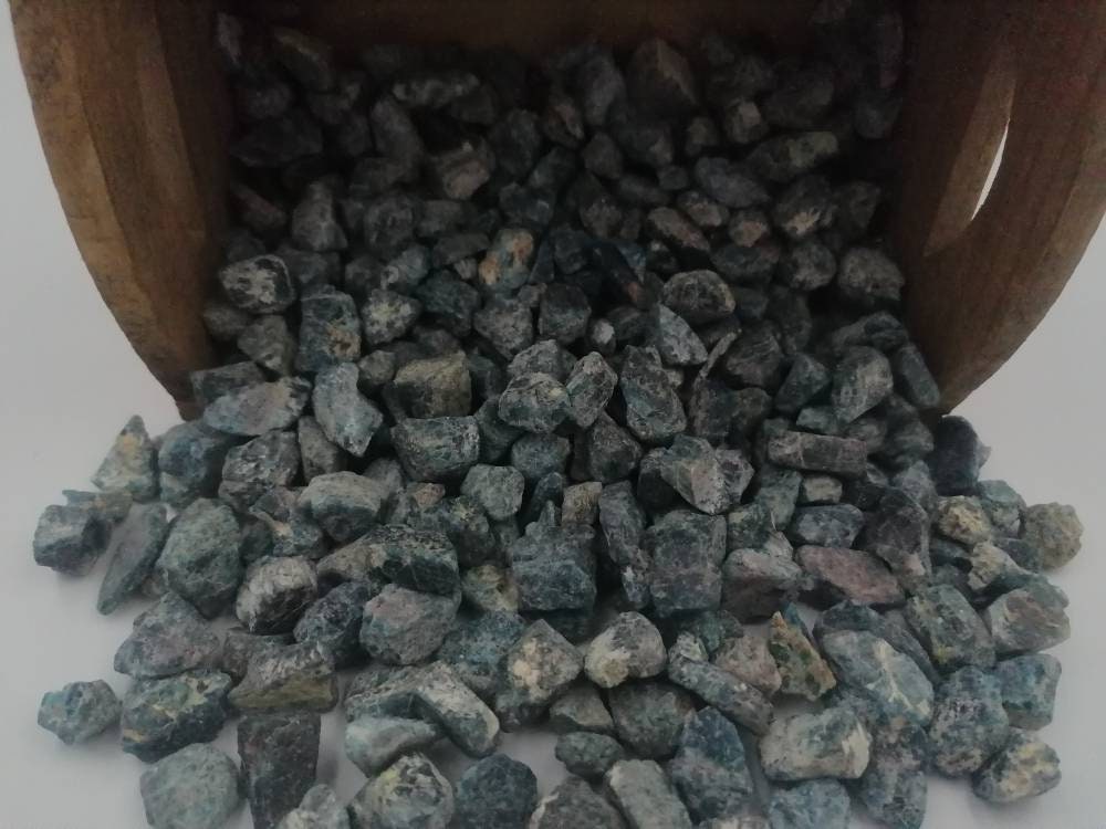 Apatite Crystal Chips, Tumbled Healing Gemstone, New Age Rough Semi-Precious Rocks