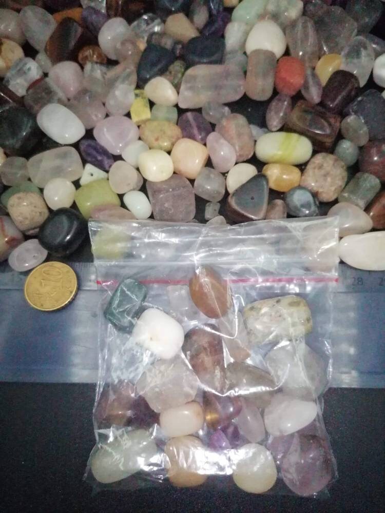 MixedColour Crystal stones pierced (with hole)-Healing Gemstone-New Age Polished Semi-Precious Rocks for DIY Jewelry Making Bulk