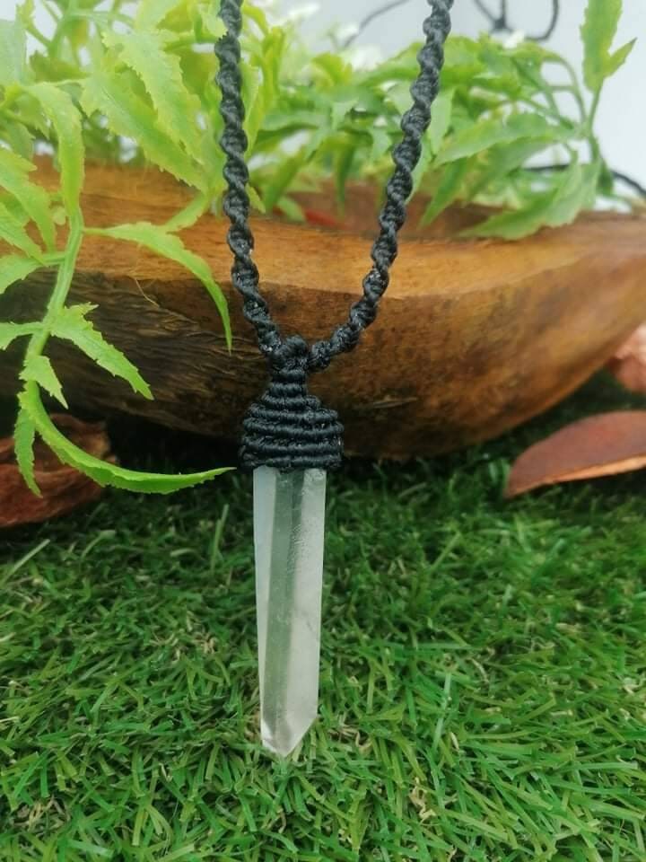 Quartz Crystal Rough Mineral Stone Brazilian Crystal Healing Makrame Wrapped Necklace Protetion Gift Accessories