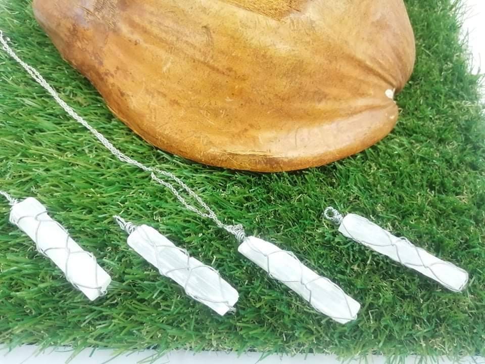 Natural Selenite Steel Wire Wrapped Mineral Stone Necklace Crystal Healing Birthstone Idea Jewerly Power