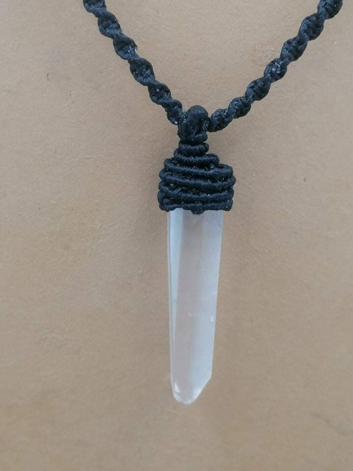 Quartz Crystal Rough Mineral Stone Brazilian Crystal Healing Makrame Wrapped Necklace Protetion Gift Accessories