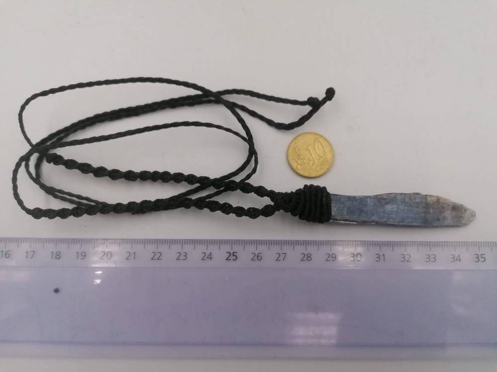 Blaue Klinge Kyanit Makramee handgemachte Halskette