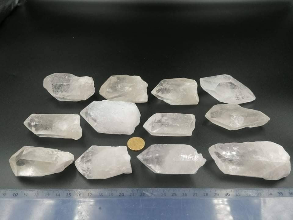 Clear Quartz Raw Crystal Point | Natural Rough Stone | Spiritual Healing | Clear Quartz Tumbled Stones | Healing crystal