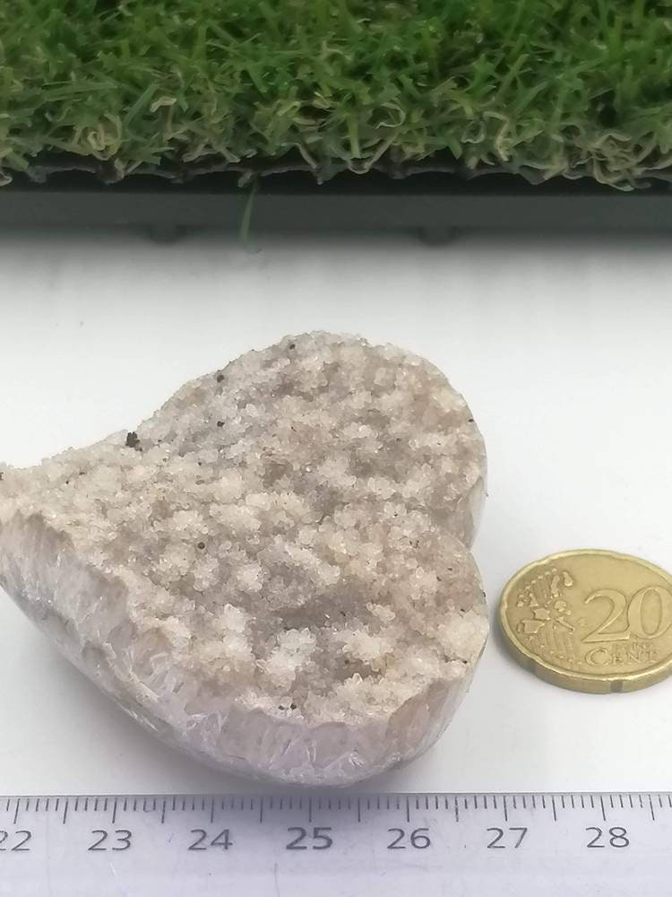 Agate with Quartz Heart Shaped Stone Crystal,Brazilian stone Rough, Protection Healing, Cluster stone,Magic Power, Decoration