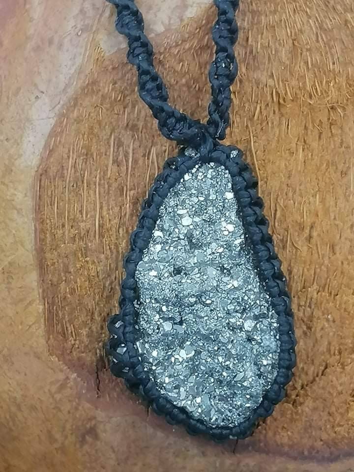 Pyritkristall Handgemachte gewickelte Makramee Halskette