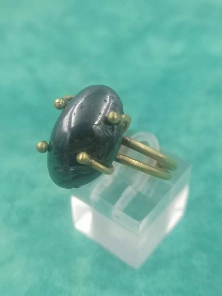 Hematite Crystal Healing Ring - Master Healer, Chakra Alignment, Aura Protection, Amplifier