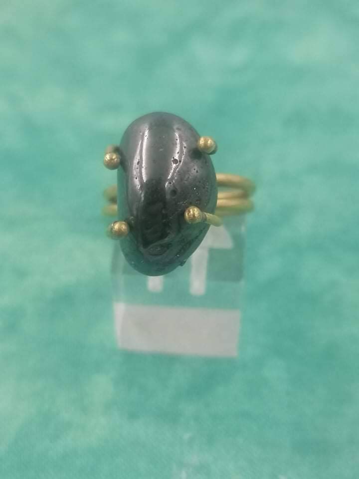 Hematite Crystal Healing Ring - Master Healer, Chakra Alignment, Aura Protection, Amplifier