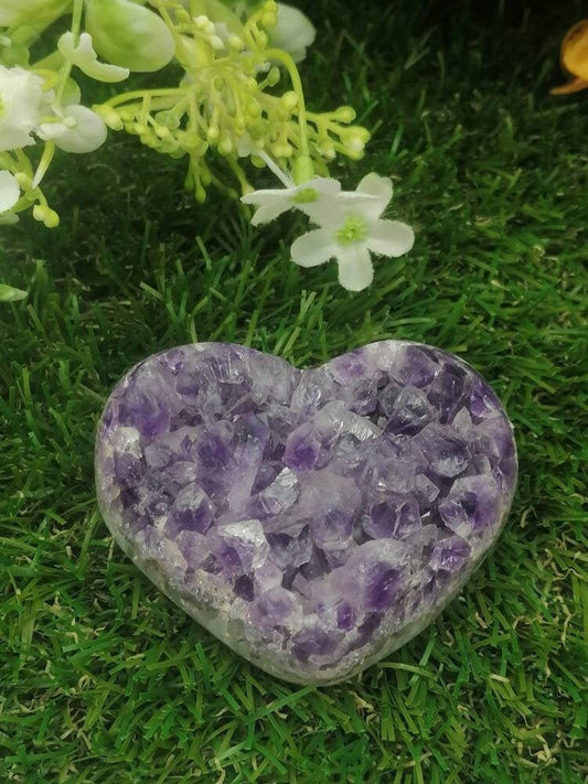 Amethyst Heart Shaped Stone Crystal,Brazilian stone Rough, Protection Healing, Cluster stone,Magic Power, Decoration
