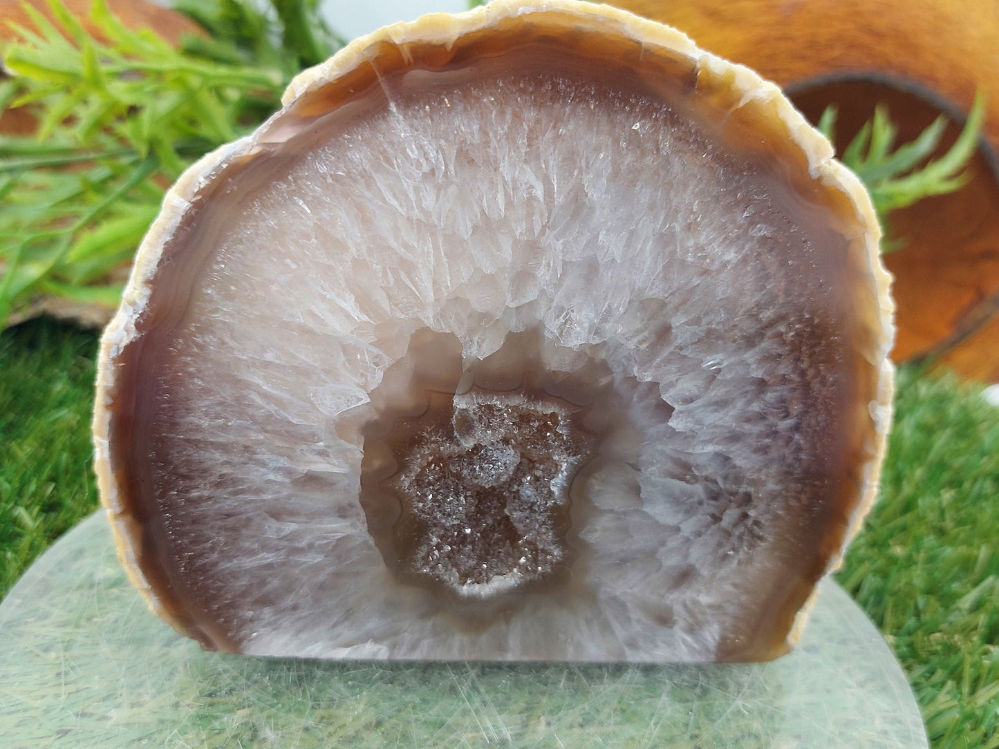 Geody Quartz Agate - Home Decor - Feng Shui