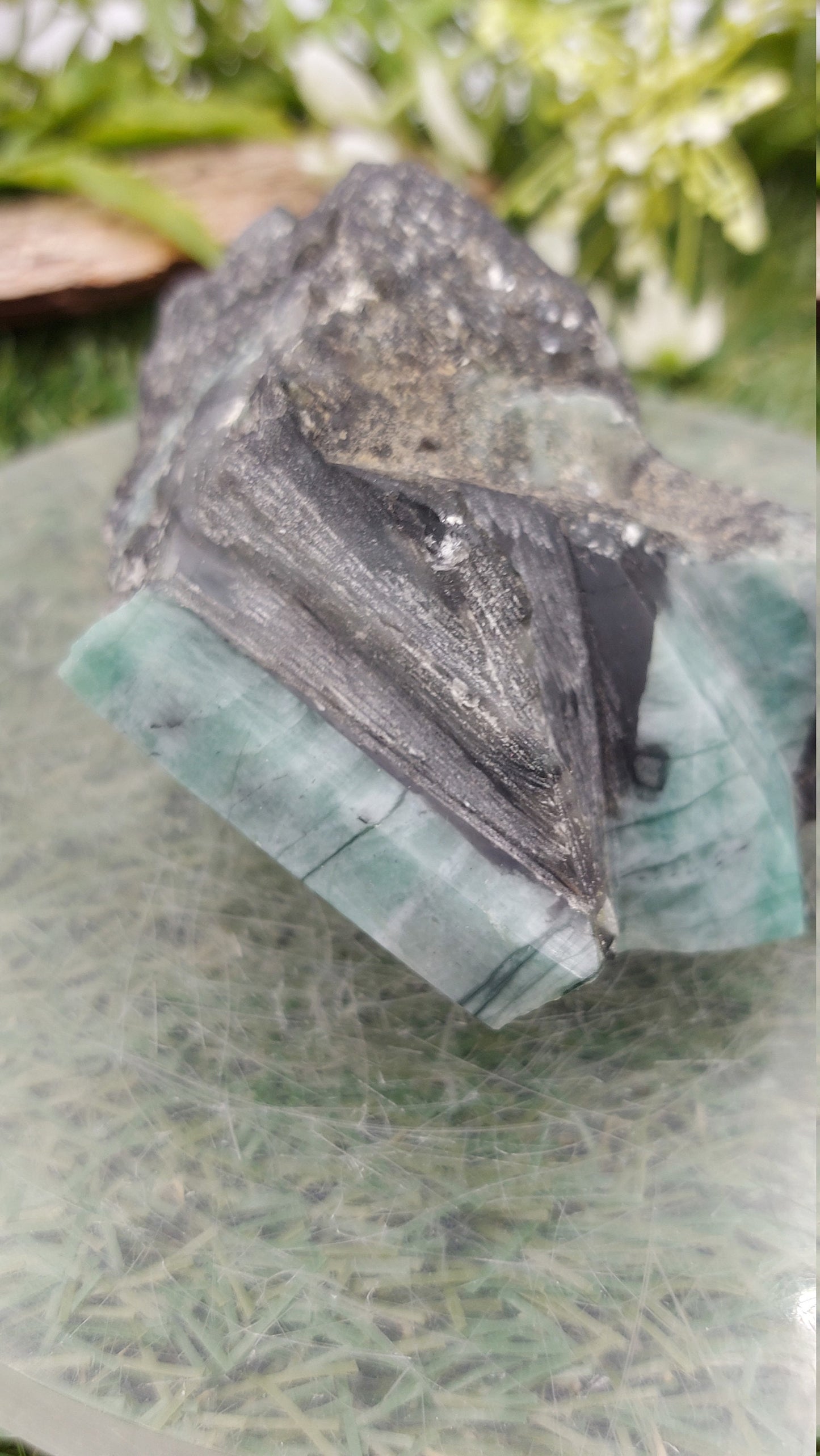 Collector's Piece Polished Emerald - Home Decor - Feng Shui - Protection - Meditation