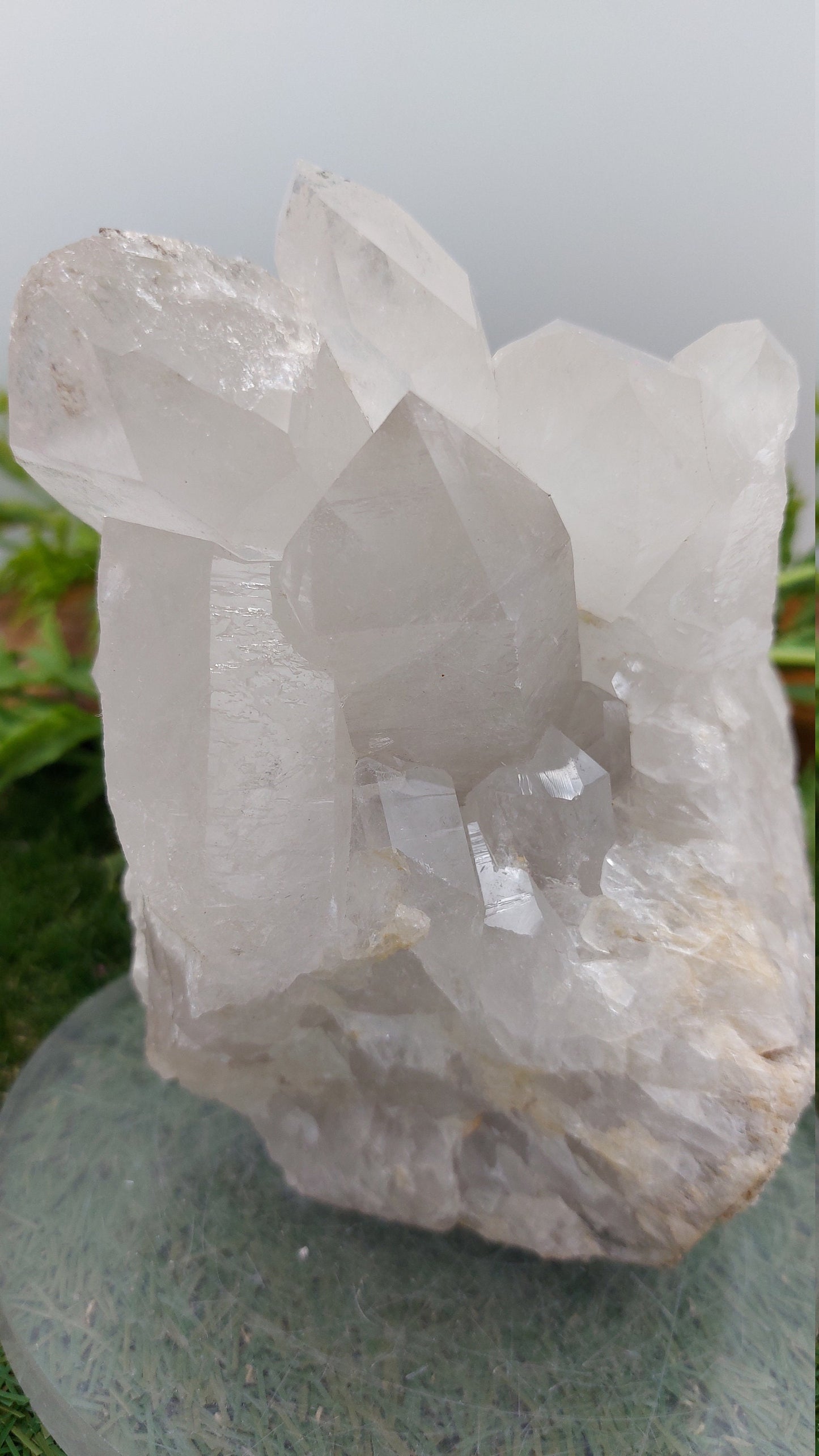 Collector's Piece - Rough Quartz Pointy Mineral / Home Decor / Protection