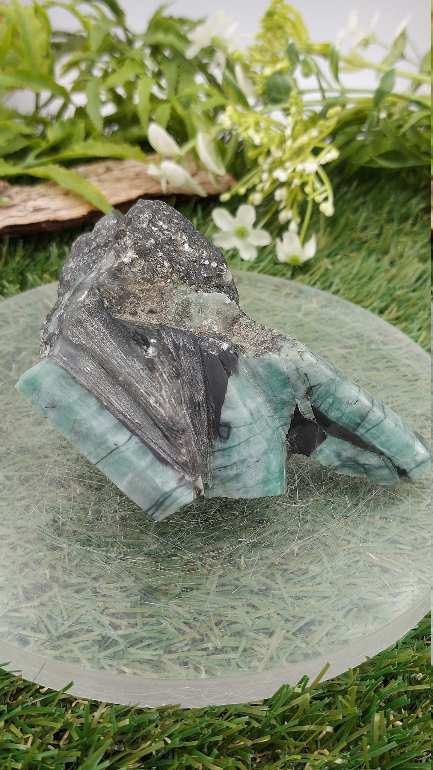 Collector's Piece Polished Emerald - Home Decor - Feng Shui - Protection - Meditation