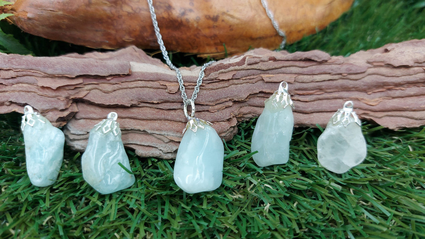 Aqua Marine Polished Mineral Stone Brazilian Crystal Healing Silver Necklace Protection Gift Accessories