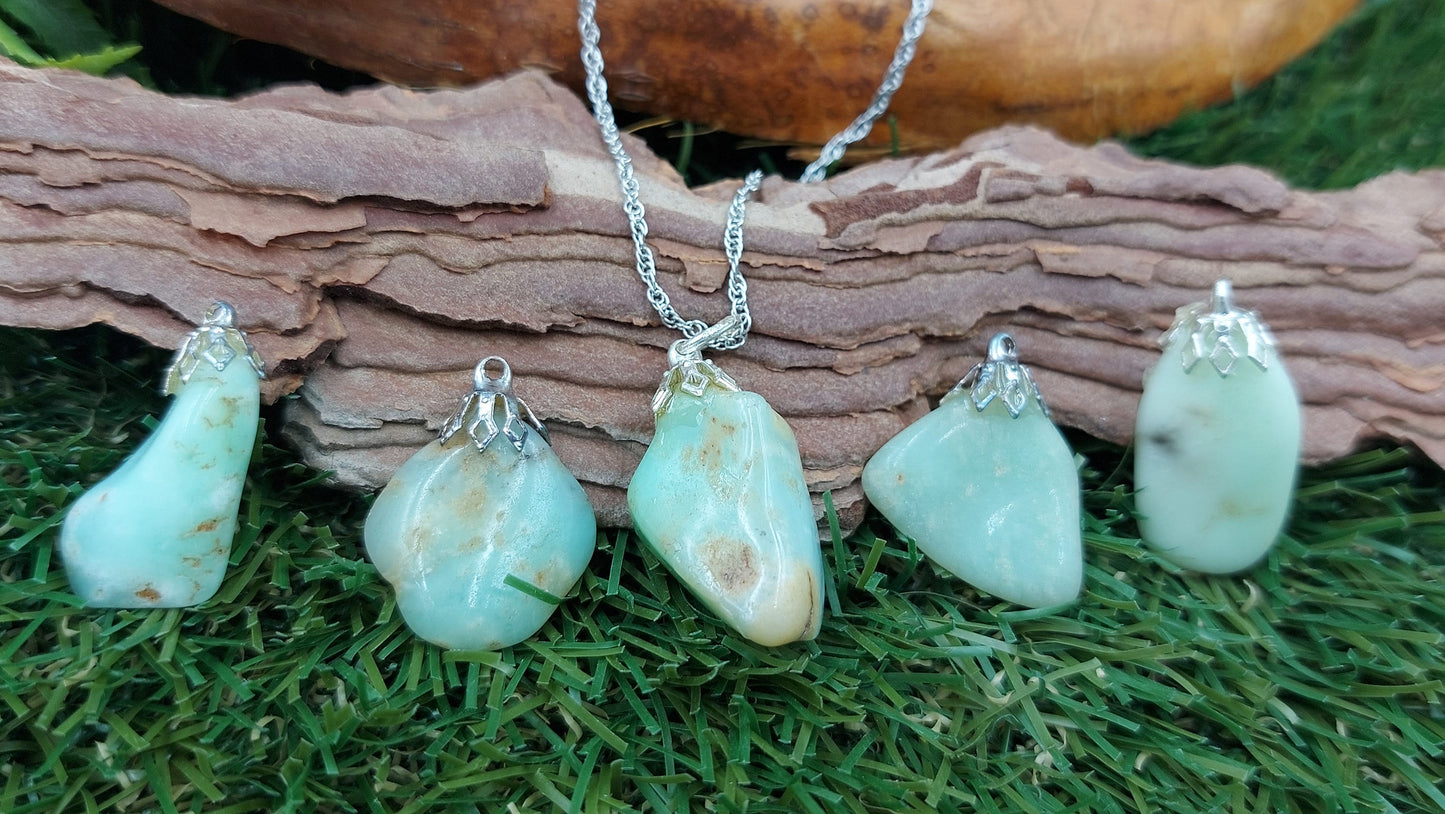 Chrysoprase Polished Crystal Necklace