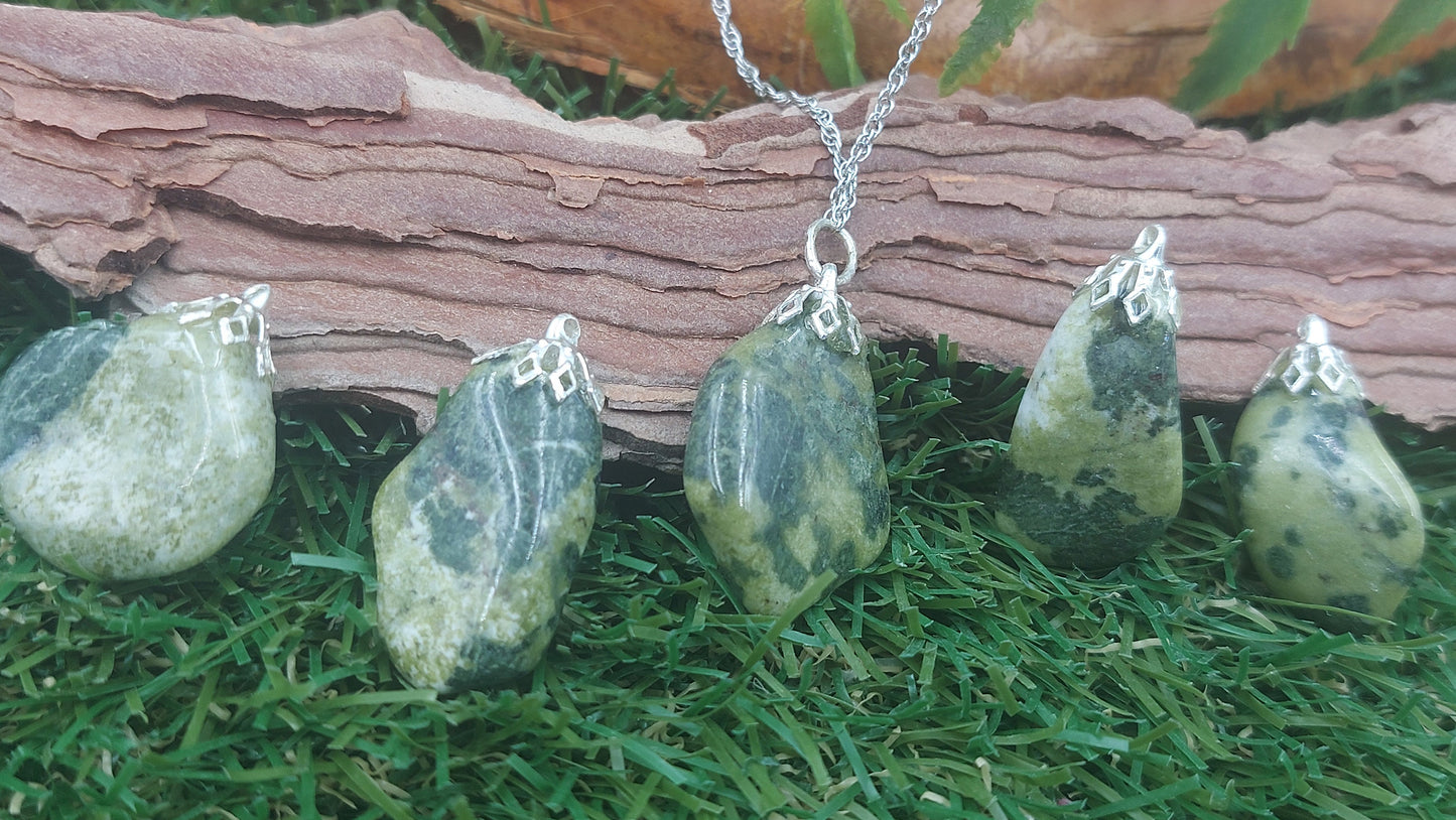 Natural Jade Sterling Steel Necklace Healing Crystal Accessories Zodiac Mineral Stone
