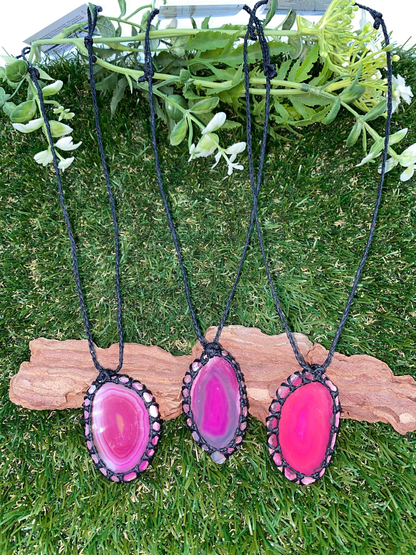 Crystal Agate Slice Pink Mineral Stone Brazilian Crystal Healing Makrame Wrapped Necklace Protection Gift Accessories