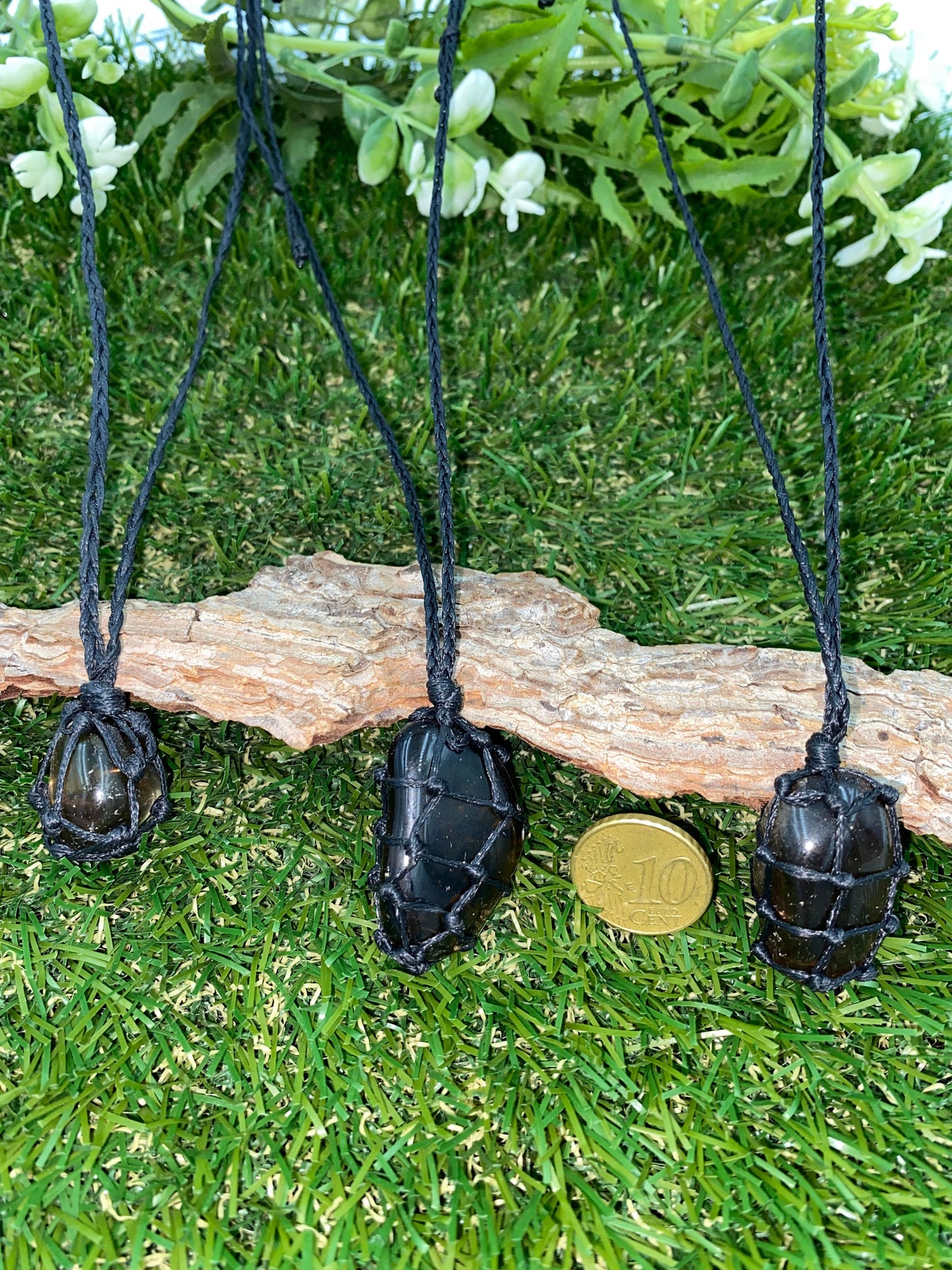 Polierter Rauchquarz Roh mit Makramee umwickelt Mineralgeist Heilkraft Geschenk Dekoration Schutz