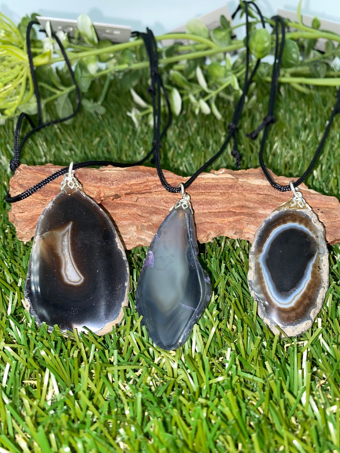 Crystal Agate Slice Black Mineral Stone Brazilian Crystal Healing Necklace Protection Gift Accessories