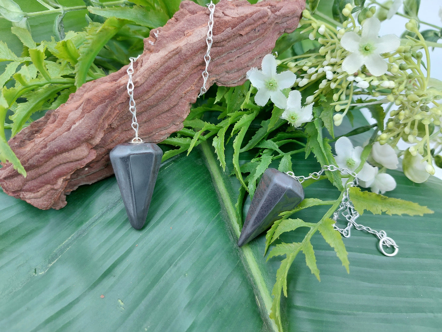Hematite Pendulum, Crystal Pendulum, Dowsing Pendulum, Divination Crystal