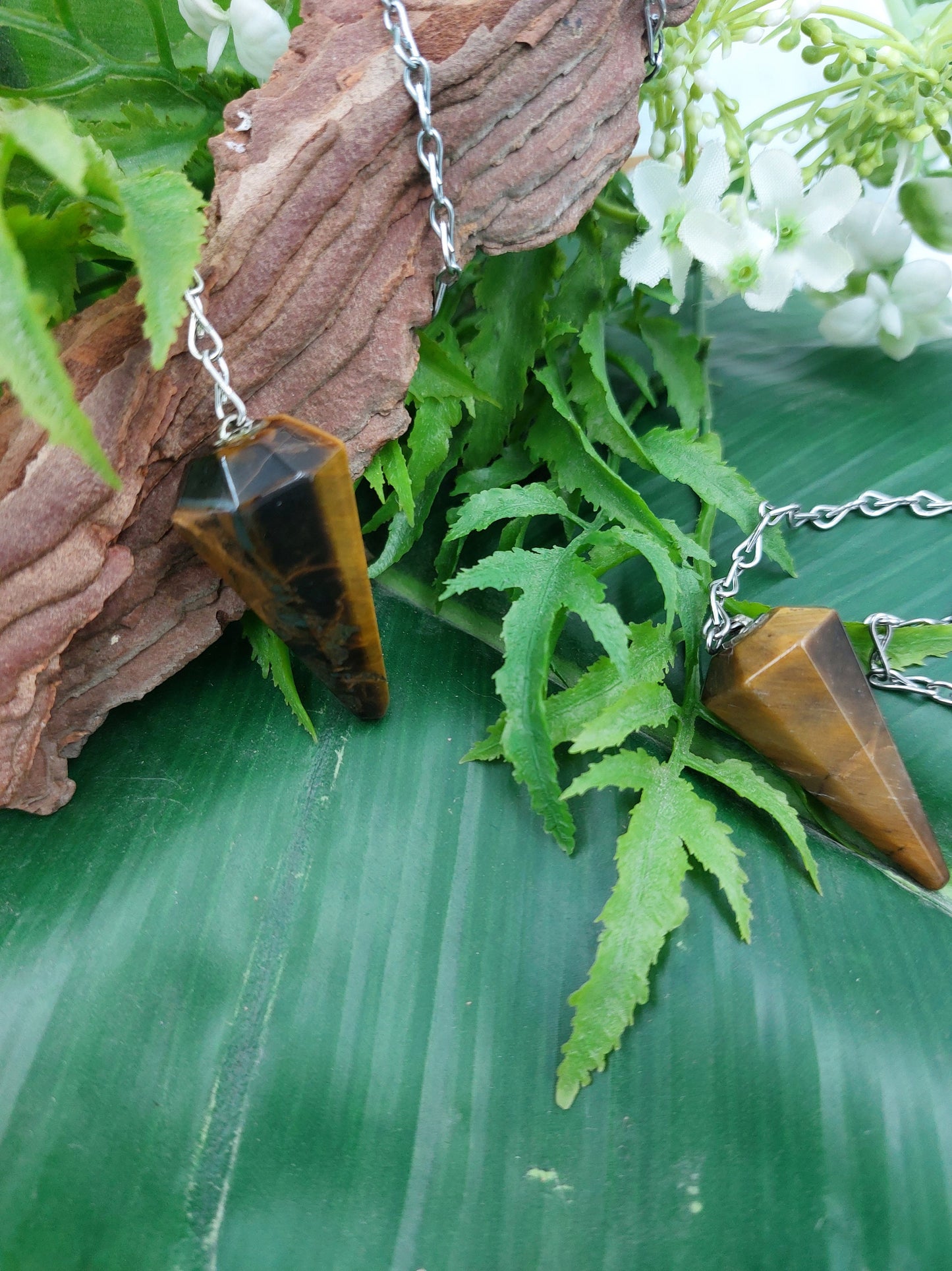 Tiger Eye Pendulum, Crystal Pendulum, Dowsing Pendulum, Divination Crystal