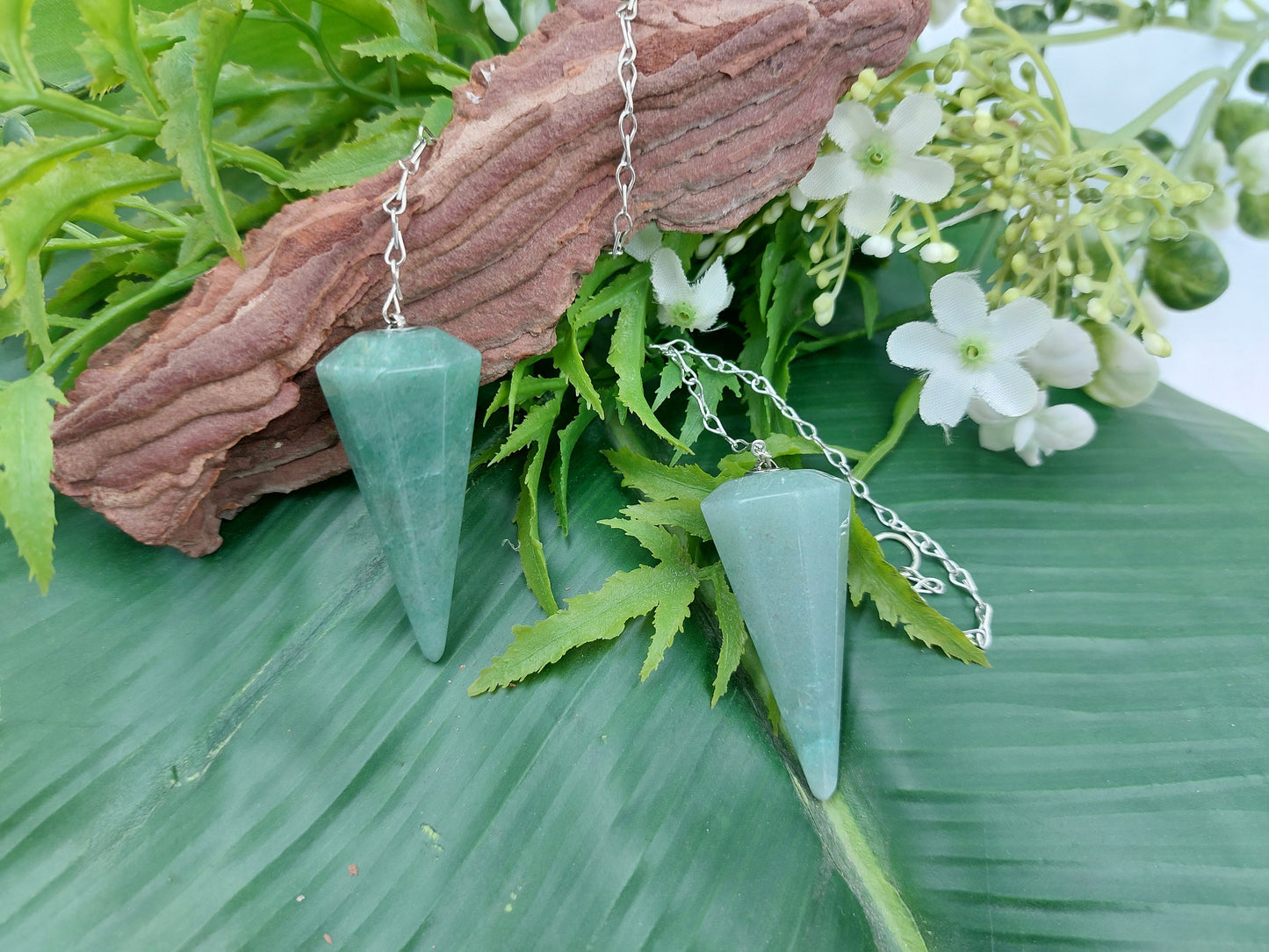 Aventurine Pendulum, Crystal Pendulum, Dowsing Pendulum, Divination Crystal