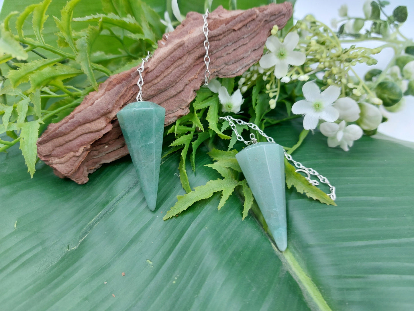 Aventurine Pendulum, Crystal Pendulum, Dowsing Pendulum, Divination Crystal