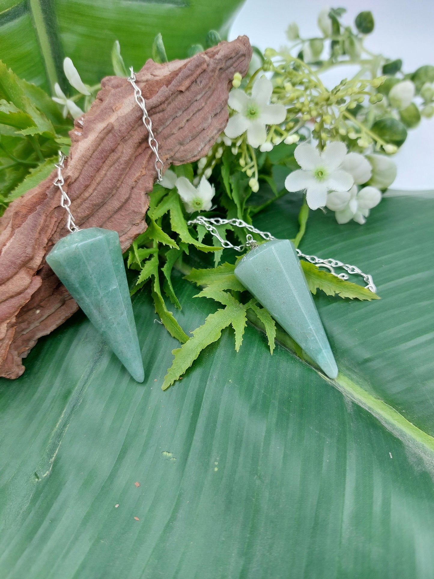 Aventurine Pendulum, Crystal Pendulum, Dowsing Pendulum, Divination Crystal