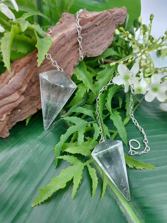 Quartz Pendulum, Crystal Pendulum, Dowsing Pendulum, Divination Crystal