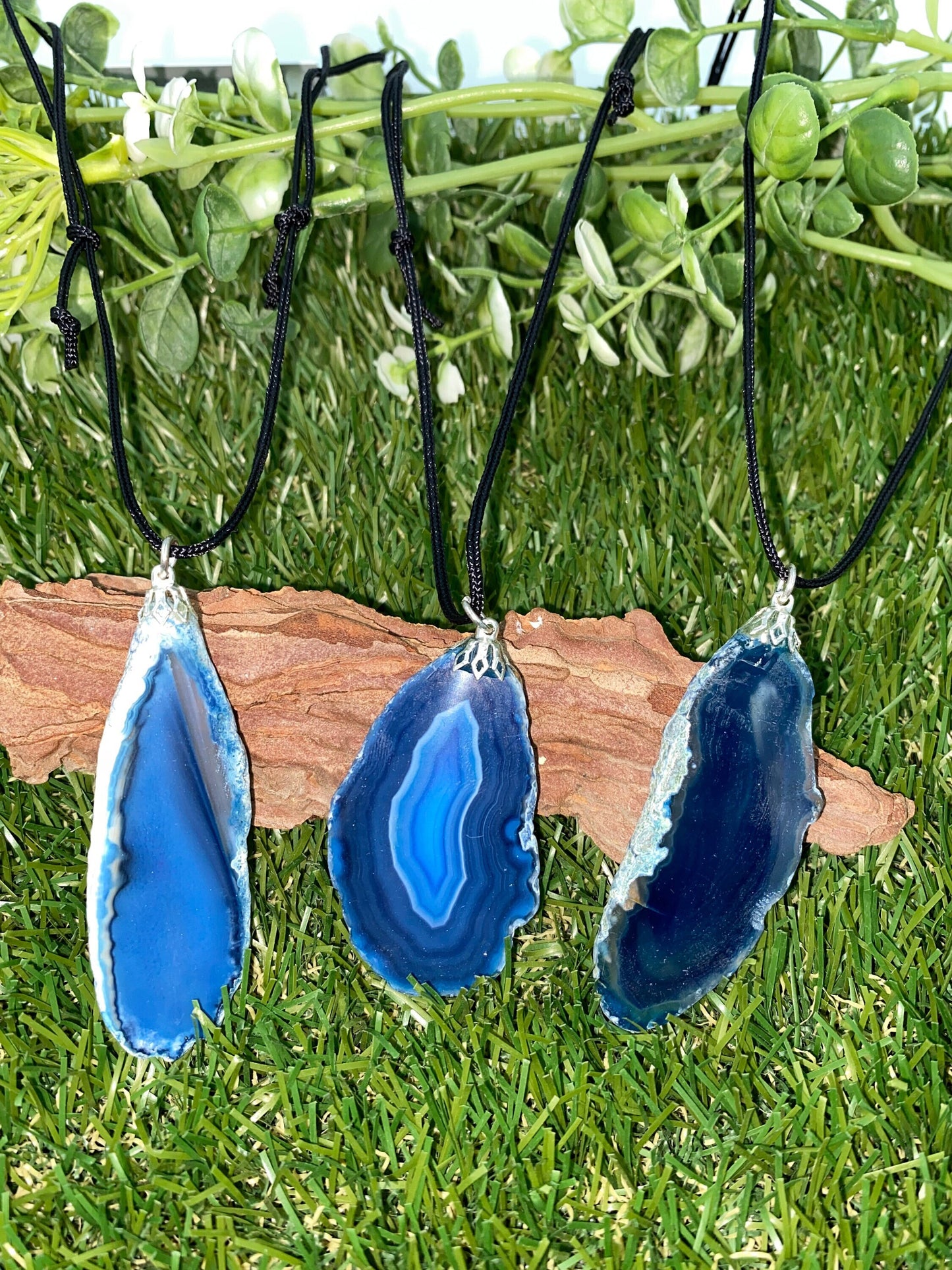 Agate Crystal Slice Blue Mineral Stone Brazilian Crystal Healing Necklace Protection Gift Accessories