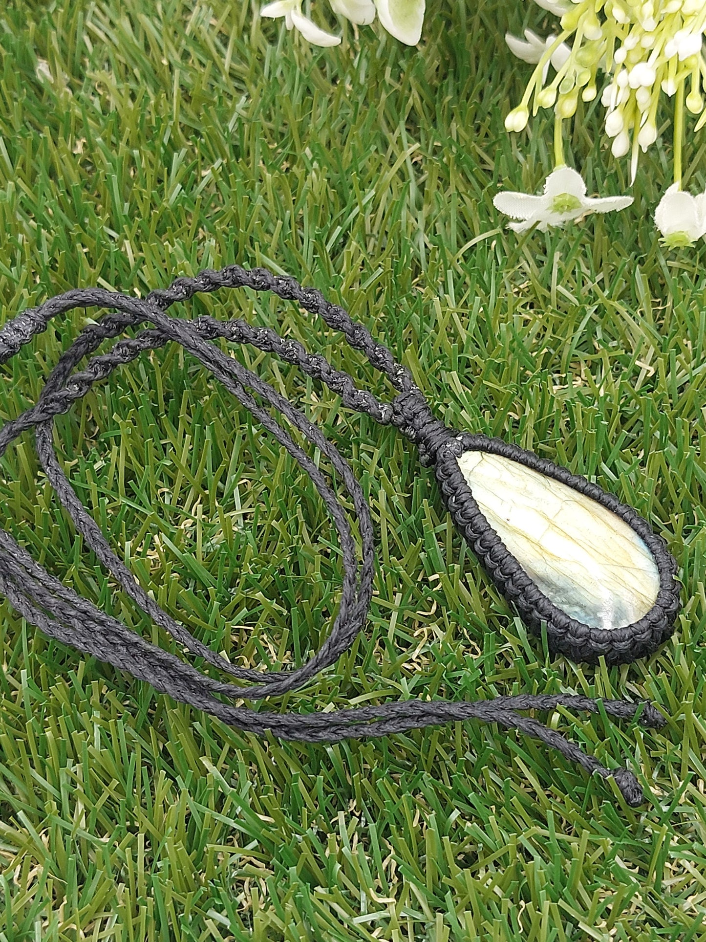 Labradorit Kristall Handgemachte Gewickelte Makramee Halskette