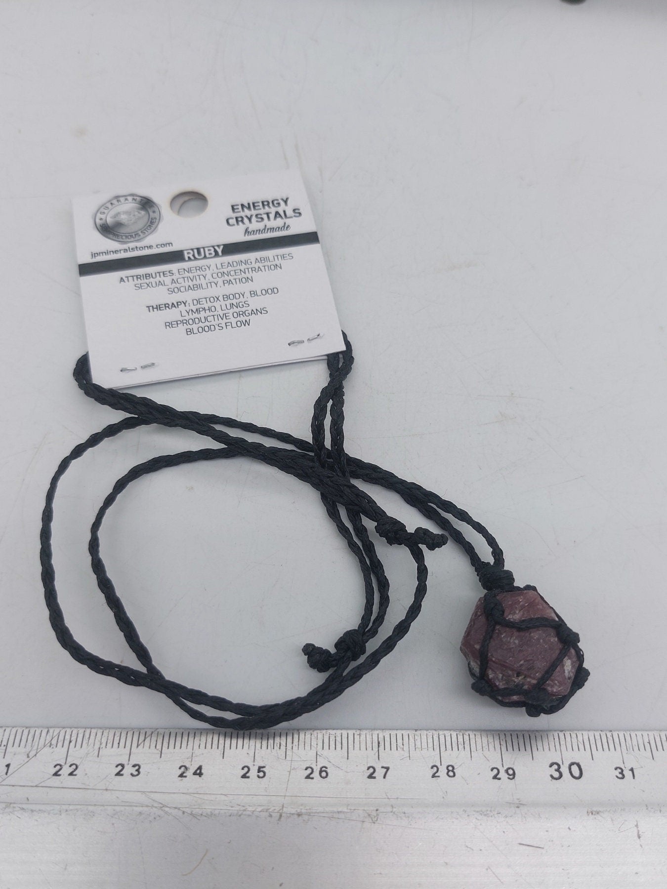 Κολιέ εξάγωνο ρουμπίνι μακραμέ