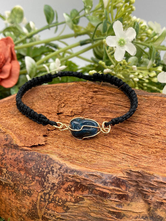 Blue Agate Crystal Macrame Bracelet with Gold Plated Wrap
