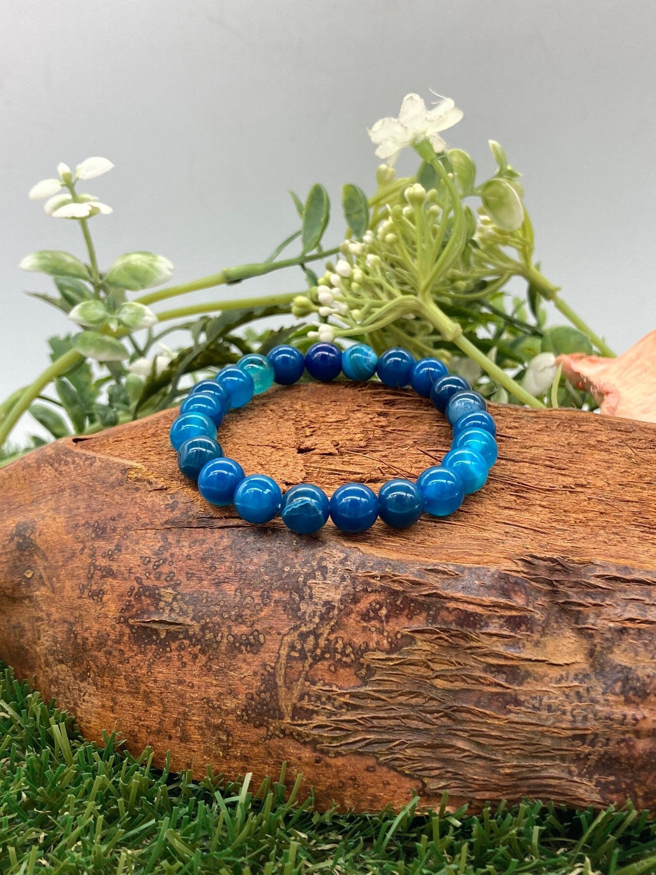 Blue Agate Natural Crystal 8MM Beads Bracelets, Wrist Bracelet, Strechy Bracelet, Beaded Bracelet, Hand Made Gift, Crystal Bracelet