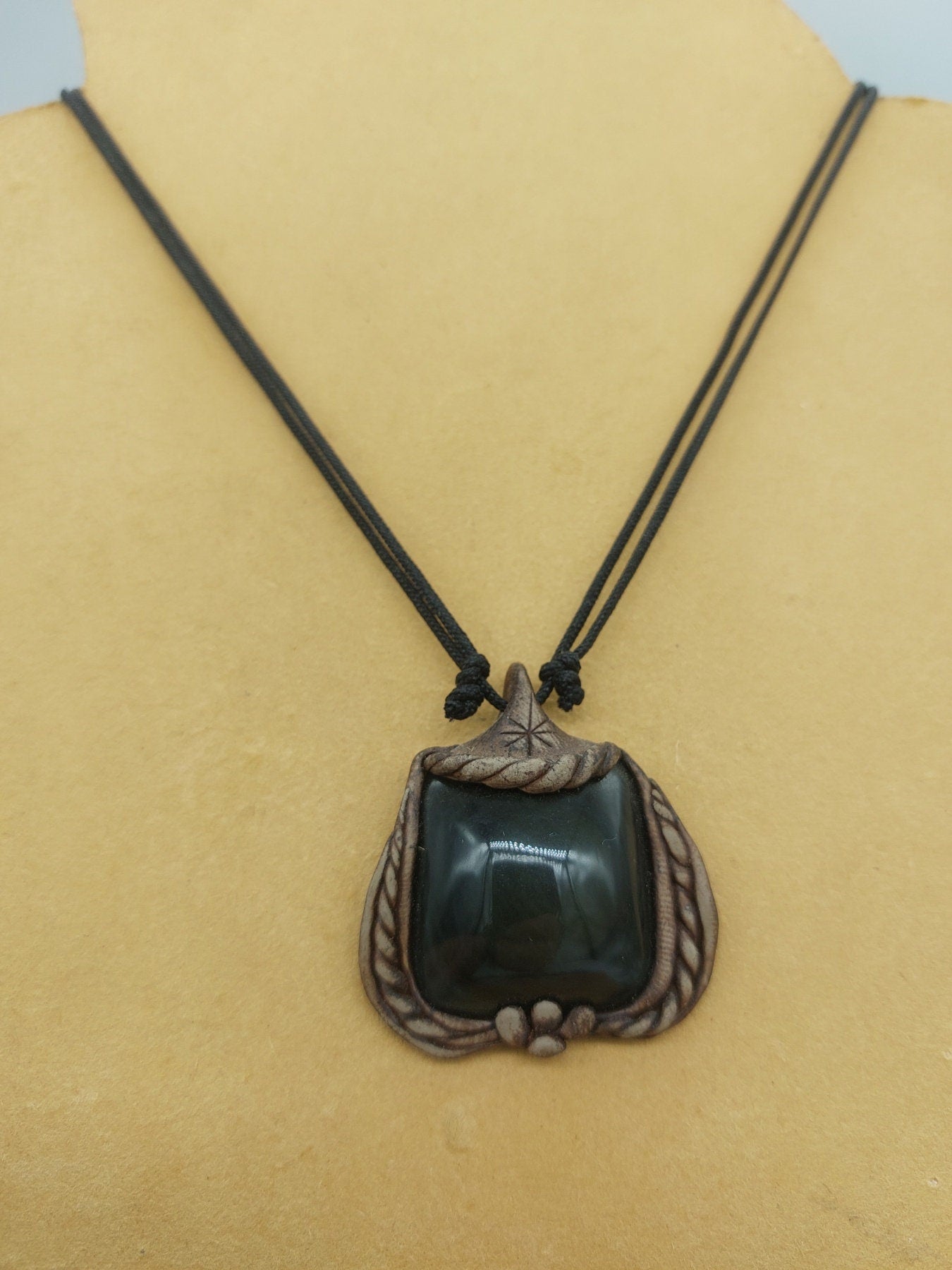 Natural Handmade necklace - Capuchon Cut Rainbow Obsidian Stone - Healing Crystal Accessories Zodiac Mineral Stone