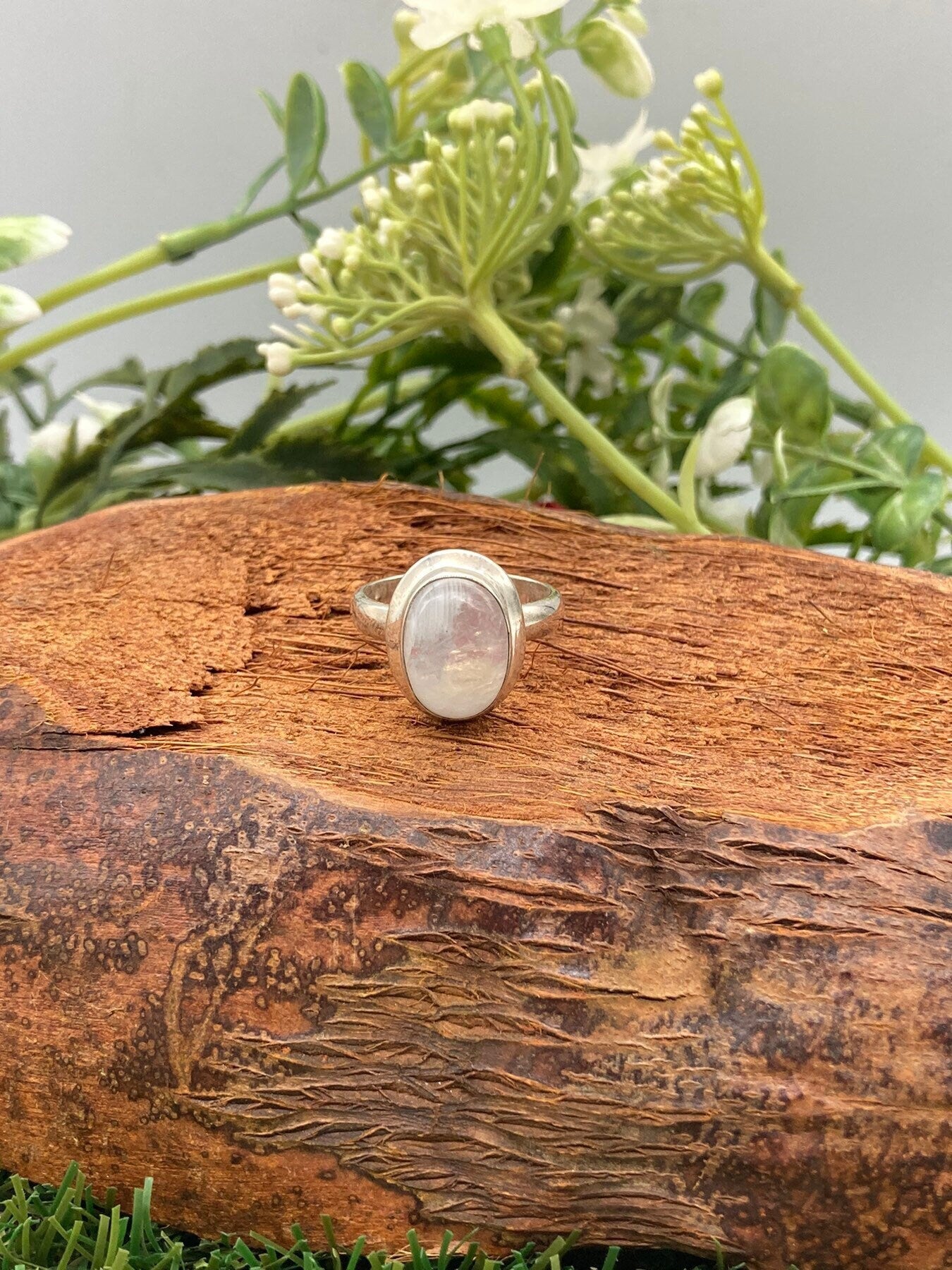 Rainbow Moonstone Crystal Sterling Silver 925 Cabochon Cut Ring Top Quality Handmade