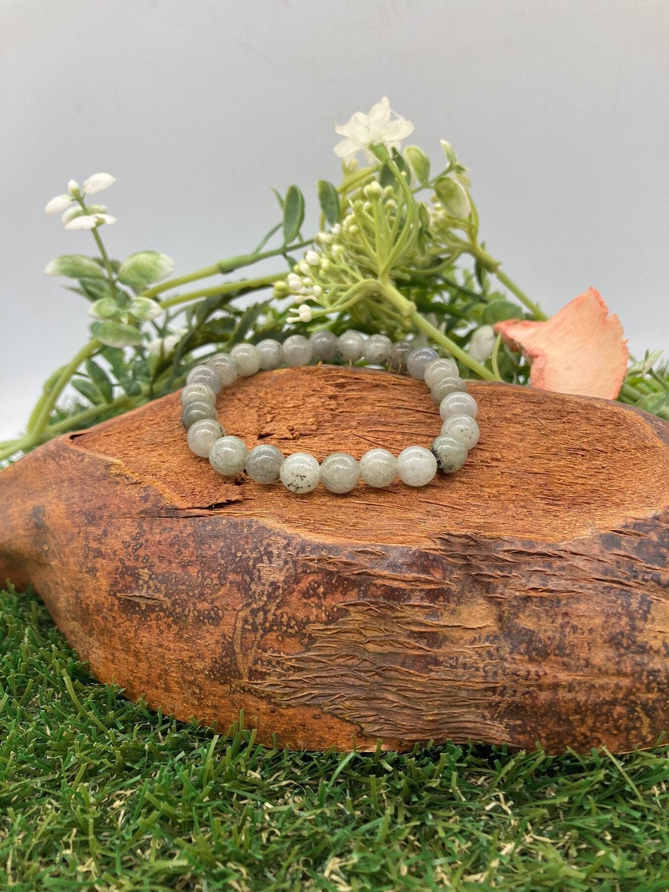 Labradorite Natural Crystal 8MM Beads Bracelets, Wrist  Bracelet, Strechy Bracelet, Beaded Bracelet, Hand Made Gift, Crystal Bracelet