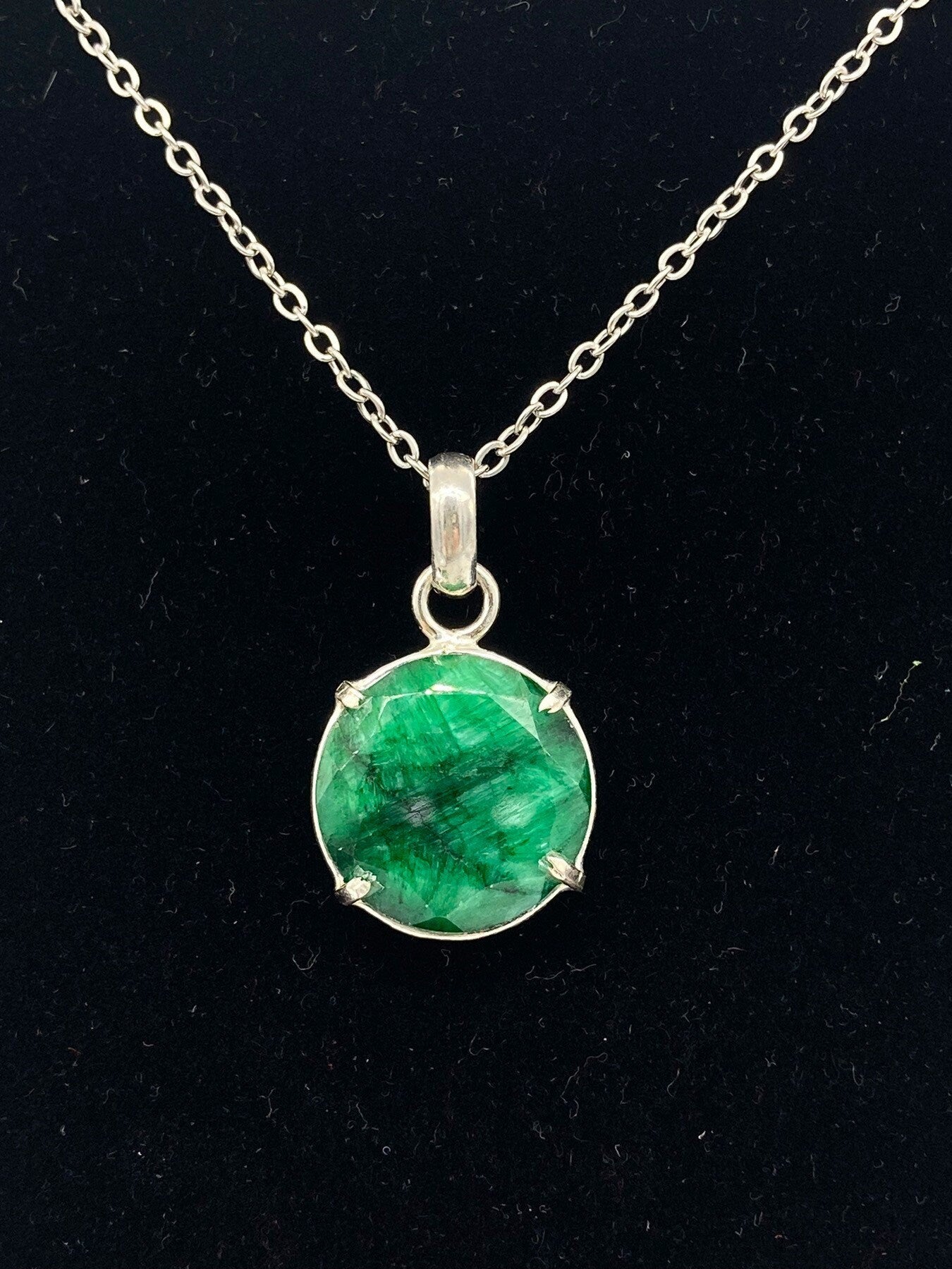 Raw Emerald Necklace, 40 Carat, Silver 925, Prosperity necklace, emerald pendant, Anxiety necklace, Emerald Jewelry Gift for Her